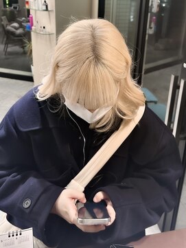 ジェム リット(GEM lit) 《karin》blonde /名駅名古屋/名古屋駅/ケアブリーチ/ヘアカラー