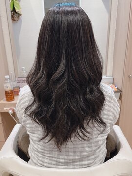 コーエン(cowen) 大人かわいい☆立体感で魅せる白髪ぼかしハイライト♪グレージュ