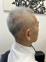 サロン ド ジュン 伊勢崎店&nbsp;白髪を活かした、清潔感のあるベリーショート