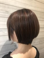 クレア(CREA)&nbsp;丸みショートボブ