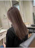 ブラウン×ハイライトベージュ