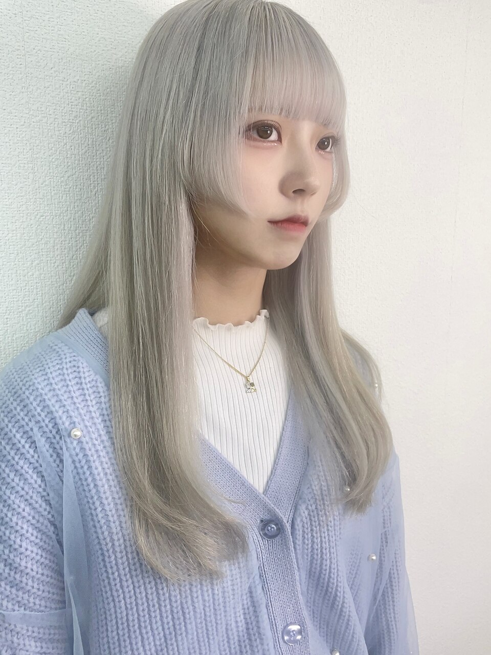 姫カット&ホワイトカラー：L202230891｜ヘアーガーデン シュシュ