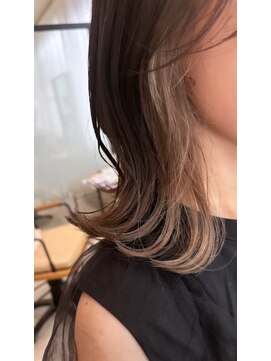 ファムバイアヴァンス(Femme by AVANCE.) インナーカラー×愛されベージュ