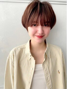 ルエラ 彦根(Luela) 女性らしい丸みショート！