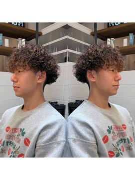 髪屋 紬 メンズ/メンズカット/メンズパーマ/プードル