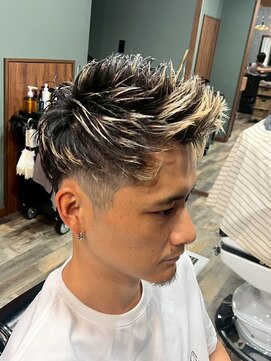 スタンドバーバー 柏(STAND BARBER) スペインカール/スパイキーショート/ブルーブラック/柏