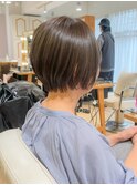 襟足スッキリ　ショートボブ