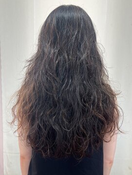 カミオ シオン(KAMIO CION) エッジの効いた無造作カーリーロング