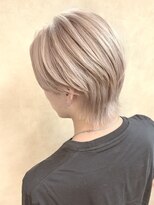 サニー 渋谷(SUNNY)&nbsp;ミルクティー、センターパート、ウルフ、レイヤー、ダブルカラー