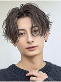 黒髪人気ツーブロックセンターパート韓国パーマ
