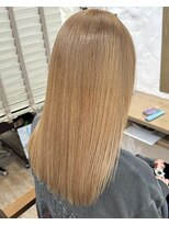 ラウラアンドロー(LAURA&RO)&nbsp;ダブルカラー/ケアブリーチ/インナーカラー/ベージュ【塚口】