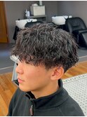 表参道駅MEN’S/ニュアンスパーマ/刈り上げセンターパート