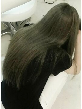 ホワイトスペース(whitespace) 光明色カラー