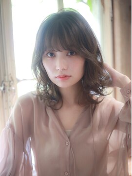 コム(com by neolive) ニュアンスパーマ　ミディ