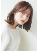 顔周りレイヤーカットグレージュカラーくびれボブベージュカラー