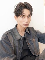 イオ 本厚木(io)&nbsp;センターパート波巻きスパイラルパーマメンズカットモテ髪