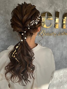 エルフ(elf) ヘアセット/ヘアアレンジ/アップ/ハーフアップ/ミディアム/ボブ