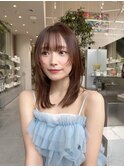 顔まわりがポイントのぷつっとミディアムレイヤー