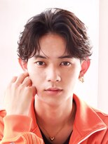 オーシャントーキョー サニー 原宿(OCEAN TOKYO Sunny)&nbsp;刈り上げセンターパートニュアンスパーマフェザーパーマ韓国ヘア