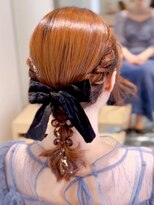 フォーエス(4S)&nbsp;タイト編み下ろしヘアアレンジ