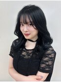 うるつや黒髪ウェーブミディアム
