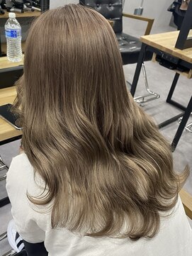 ウェイビー 桜木町店(WAVY) 【ブリーチあり】クリームベージュ