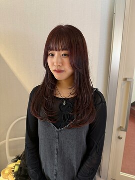 アム(amu) レイヤーカット/ハッシュカット/レイヤーロング/前髪カット/赤髪