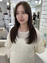 ロマーリ(LOMARLIE)&nbsp;ロングハッシュカット×オリーブブラウン