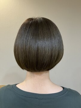 リポゾ(Riposo.) オリーブアッシュ・ミニボブ