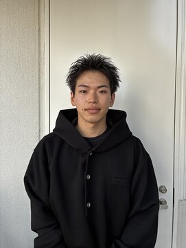 クロム トウキョウ ザ バーバーアルト 神保町店(CHROM TOKYO the Barber ALT) スパイキーショート