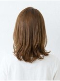 鎖骨ミディアム・ワンレン大人外ハネ【手入れ簡単・ツヤ髪】