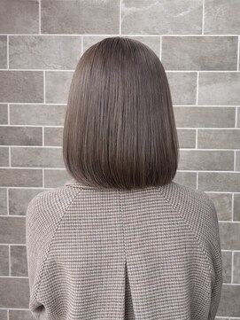 トリエラ 池袋(TRIELA) グレージュボブ