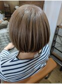 ショートボブ