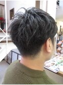 【見附・今町】くせ毛を活かす束感カット ツーブロショート