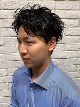キャプチャー 海老名(capture) コンマヘアかき上げヘア ショートレイヤー くせ毛風パーマ