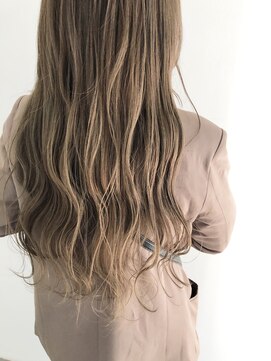 ネイヴィル(navile) シルクベージュ