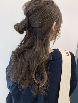 ブルー(BLUE) 《Blue新田》ハイライト×カジュアルアレンジ