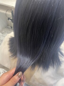 レビジュヘアー(LEVIJU HAIR) ブリーチ1回♪ディープネイビーブルー