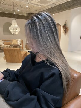 ラウレア(LAULEA) バレイヤージュカラー