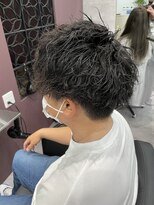 モダンメイド 四条烏丸(modern made)&nbsp;メンズマッシュウルフアッシュブラックパーマベリーショート