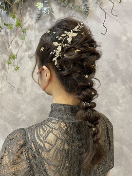 スリー(THREE) ヘアセット