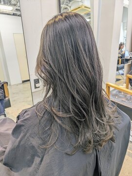 ナンバースリー 溝の口店(Number Three) グレージュ