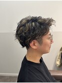 スパイラルパーマにブリーチメッシュ