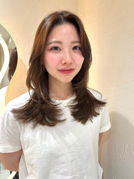 サイン 渋谷(SIGN) 韓国ヘアーハッシュカットレイヤーカットグレージュブリーチ無し