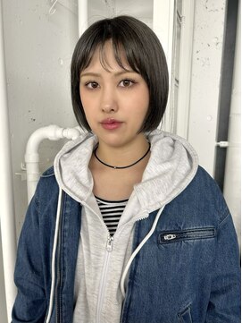 レコ 渋谷(LECO) シルキーアッシュハイトーンケアブリーチミニボブ