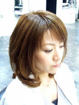 ソントン(SONTON)の写真/【武蔵新城】親身なカウンセリングと絶妙なカットで女性の「可憐さ」を引き出すのが<<SONTON>>の役目です。