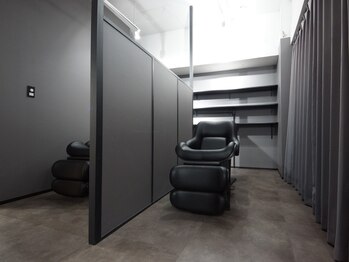 フレームプラス 天王寺あべの店(FRAME+)の写真/魔法のマクロバブル×フルフラットシャンプー台→美髪ヘッドスパで3人に1人が【寝落ち】すると大好評☆