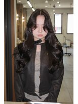 ヨロ(YORO)&nbsp;くびれロング × 艶ダークグレージュ
