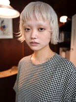 テトヘアー(teto hair)&nbsp;ホワイトブロンド　ショート　ハイトーン　ブリーチ　透明感
