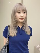 パークレーン アイス イヴェン アネックス(PARK LANE ICI yeven.anx)&nbsp;レイヤーカットハッシュカット韓国レイヤーオリーブベージュ